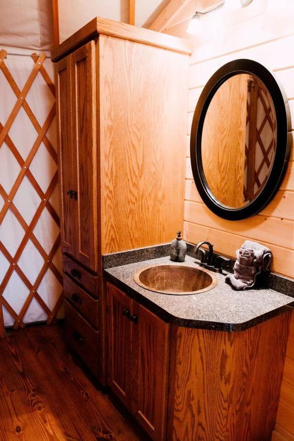Tuckaseegee @ Sky Ridge Yurts Bryson City Buitenkant foto