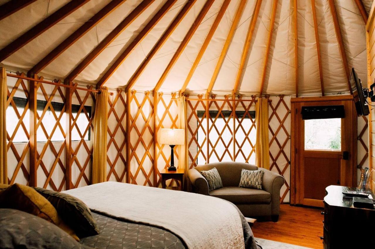 Tuckaseegee @ Sky Ridge Yurts Bryson City Buitenkant foto